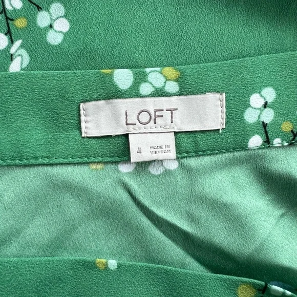 LOFT Green Floral Wrap Skirt - Picture 3 of 3